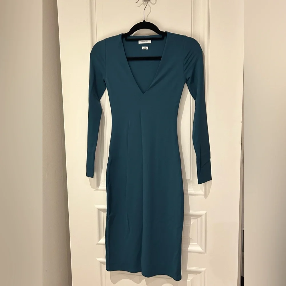 Babaton Contour V-neck Longsleeve Dress - Picture 2 of 9